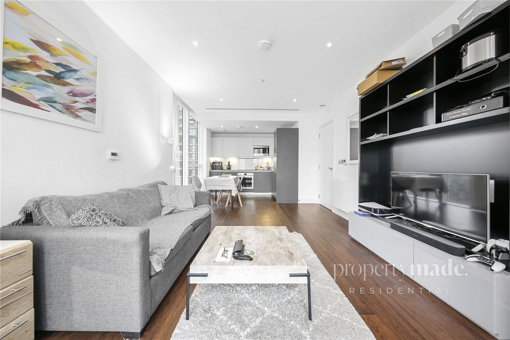 Property photo 2 of 25 Picture No. 19