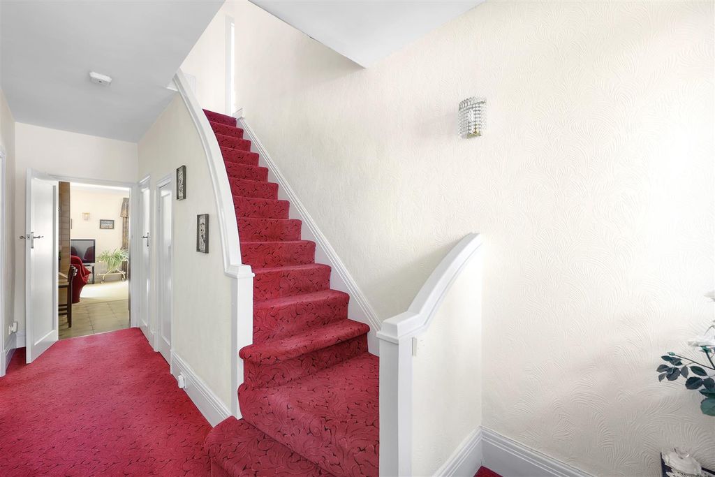 Property photo 3 of 31 4D4A4196.Jpg