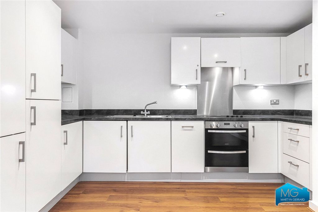 Property photo 3 of 16 Picture No. 07