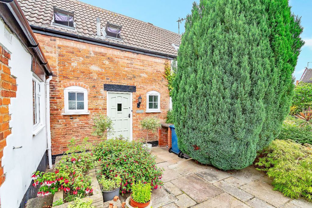 Property photo 2 of 14