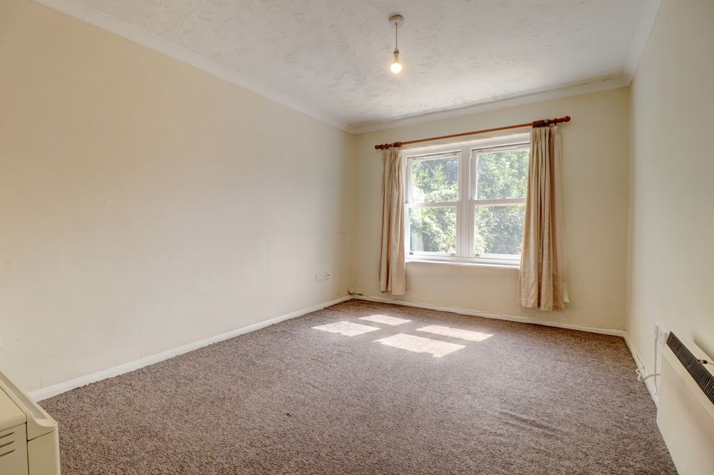 Property photo 2 of 10 Picture No. 04
