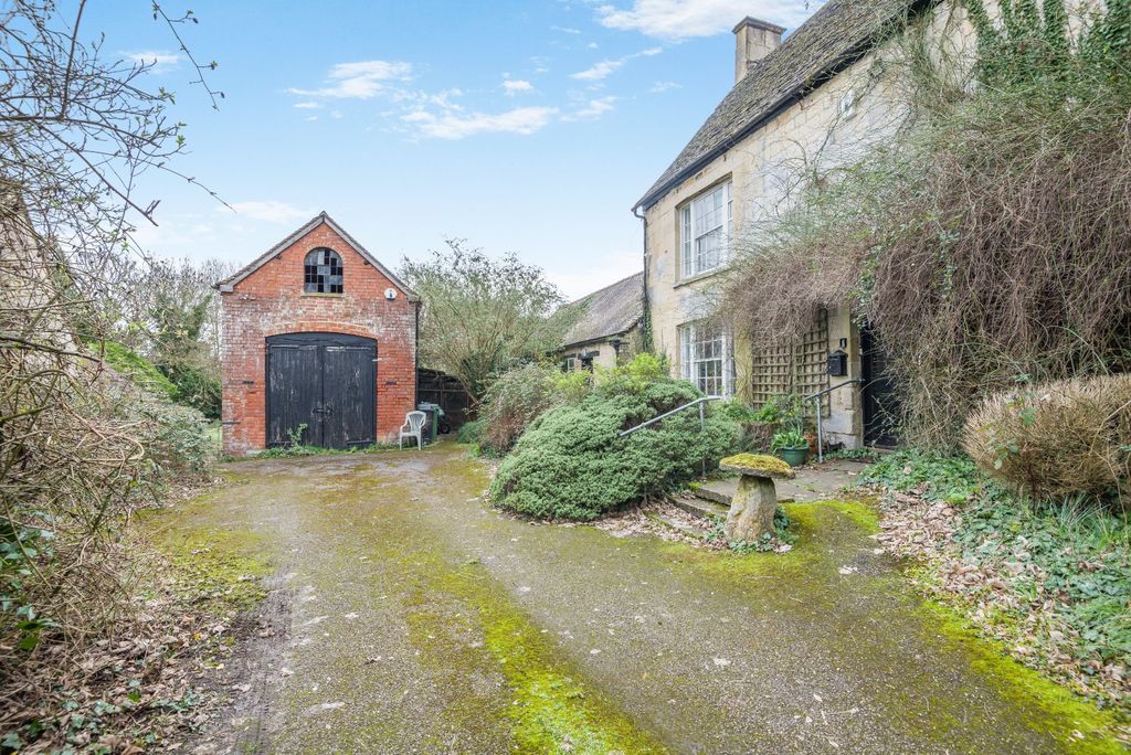 Property photo 3 of 8 Picture No. 02