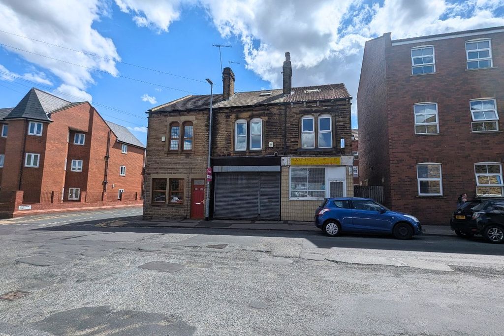Property photo 1 of 30