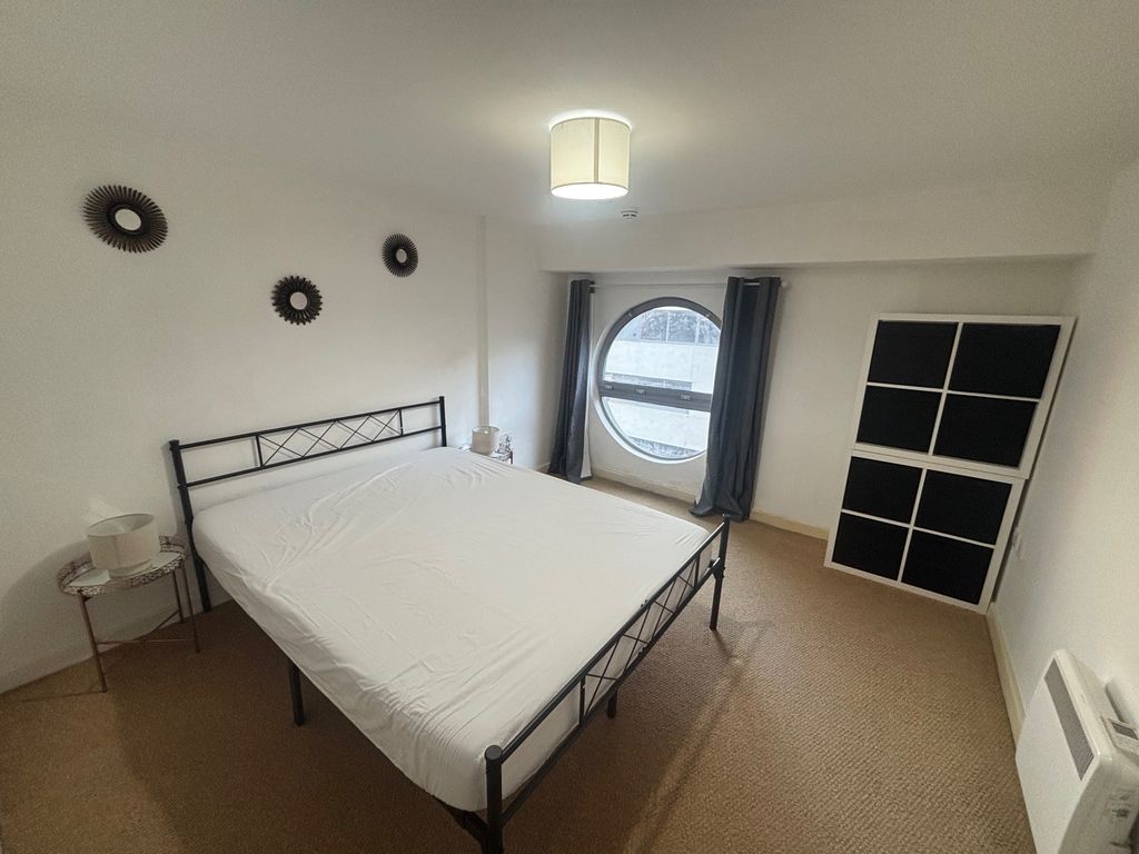 Property photo 3 of 5 Bedroom