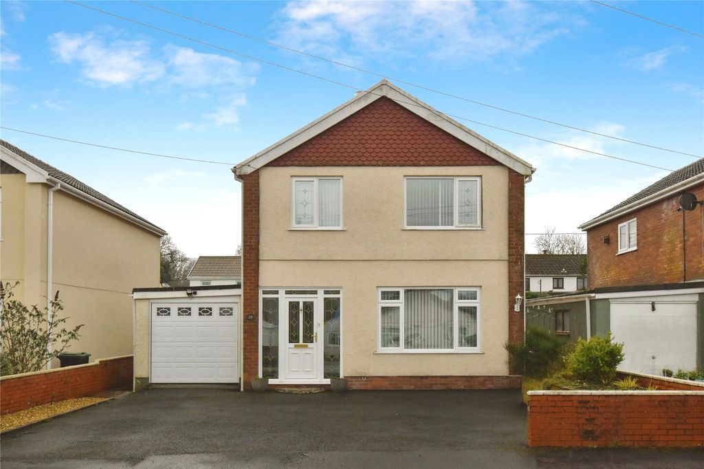 Property photo 1 of 17 Picture No. 13