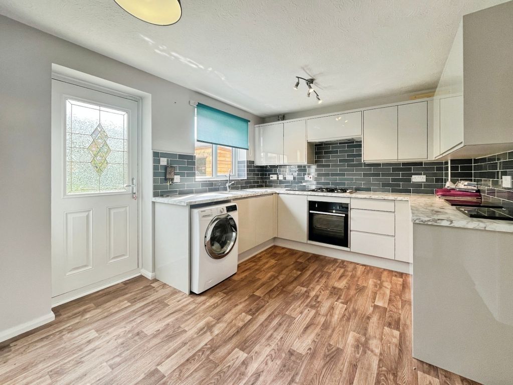 Property photo 3 of 18 4403087