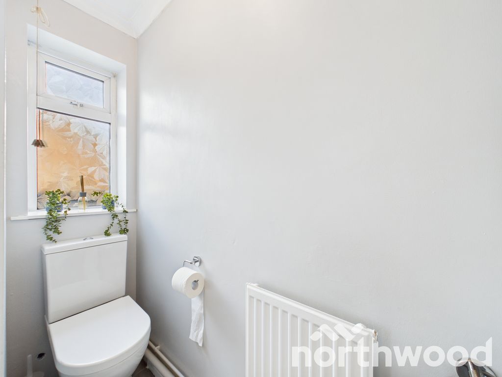 Property photo 3 of 24