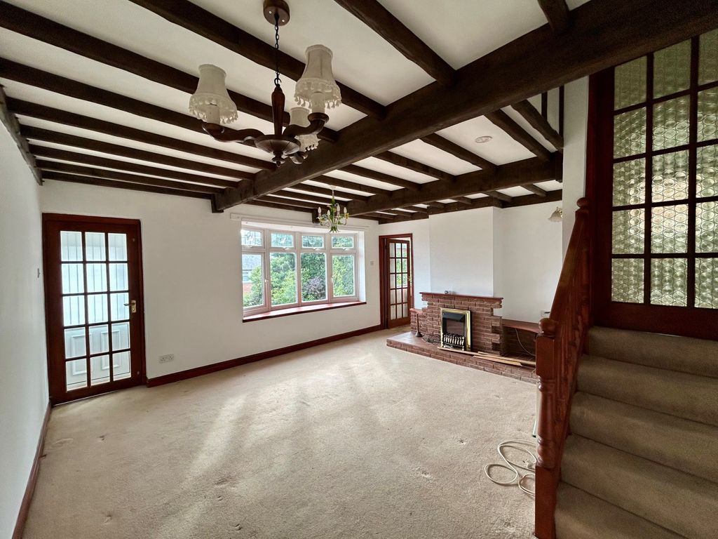 Property photo 2 of 10 Lounge