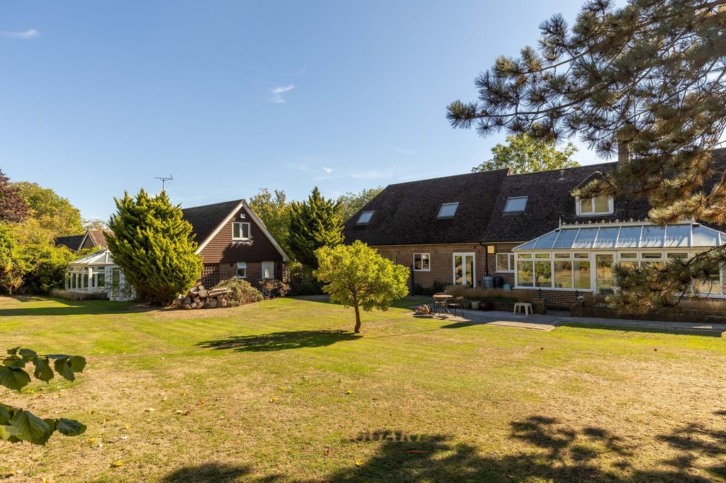 Property photo 1 of 43