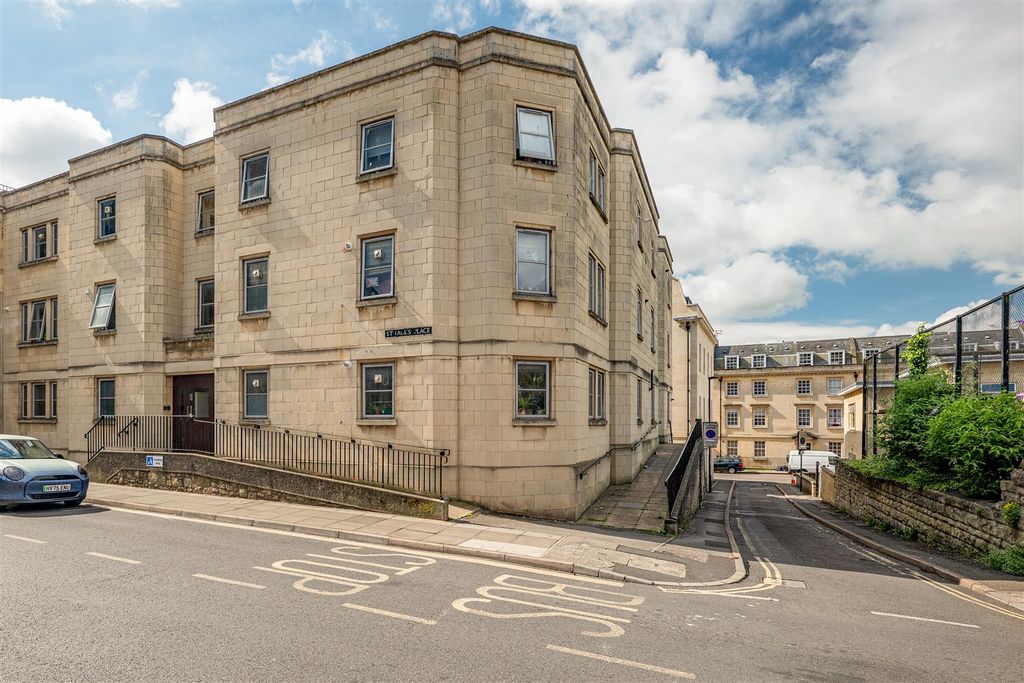 Property photo 1 of 12 1 Cumberland Row BA1 2As-1.Jpg