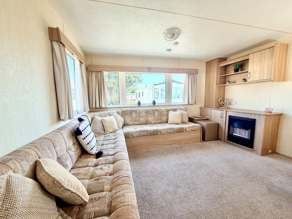 Property photo 1 of 10 A B I Horizon 2010 Car0054351 142788025.Jpeg