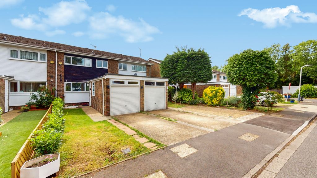 Property photo 1 of 15 4696790