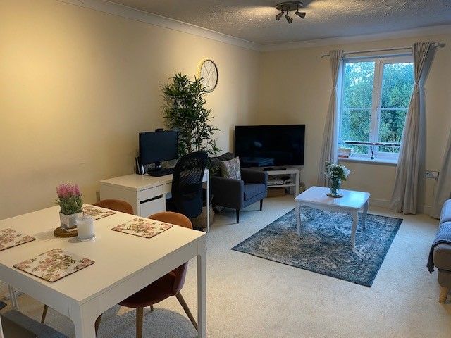 Property photo 1 of 3