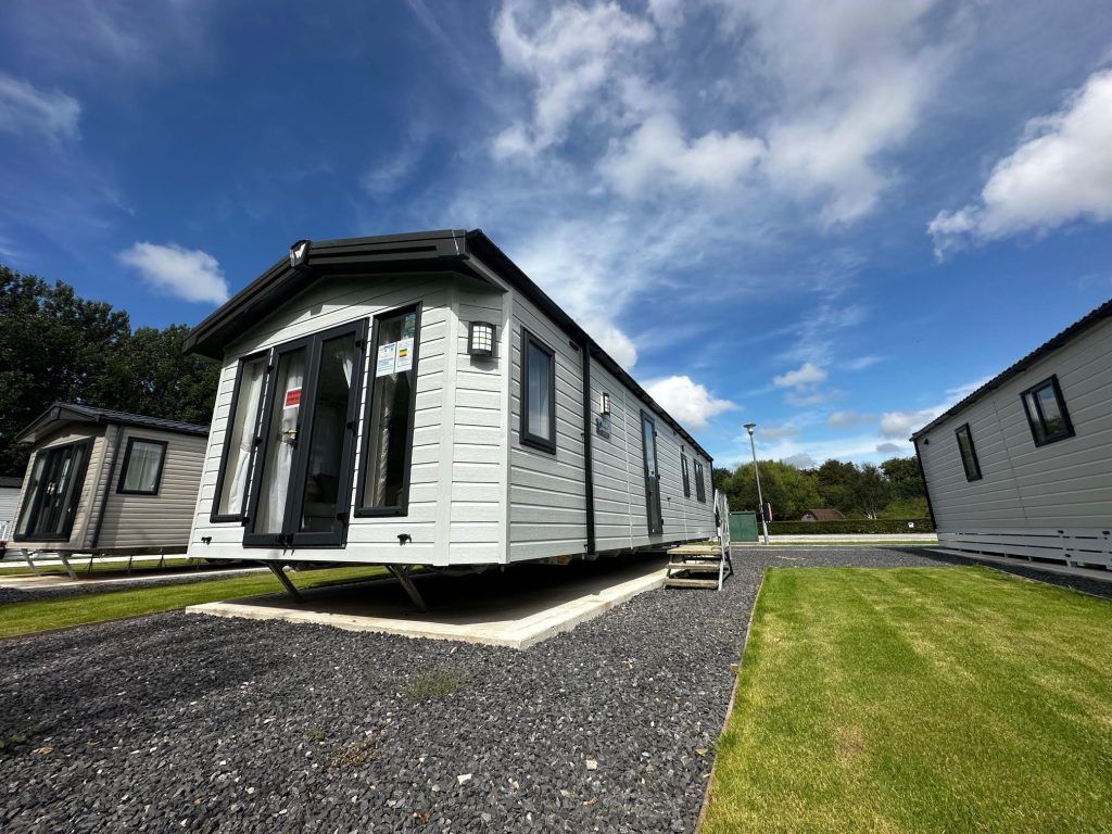 Property photo 1 of 7 1