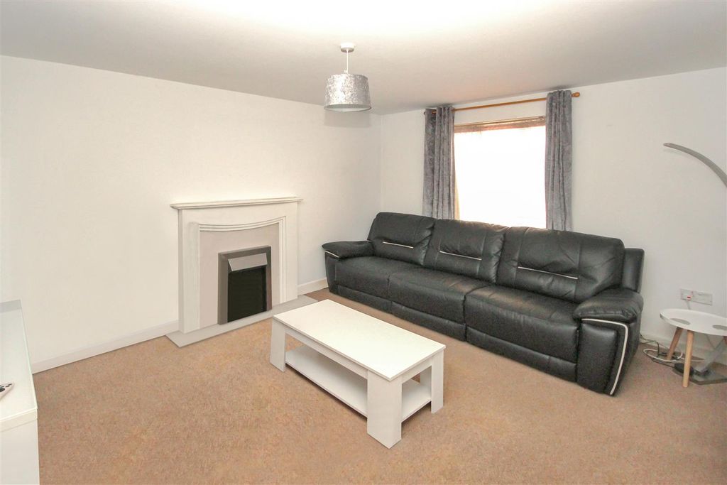 Property photo 2 of 12 Img_8917.Jpg