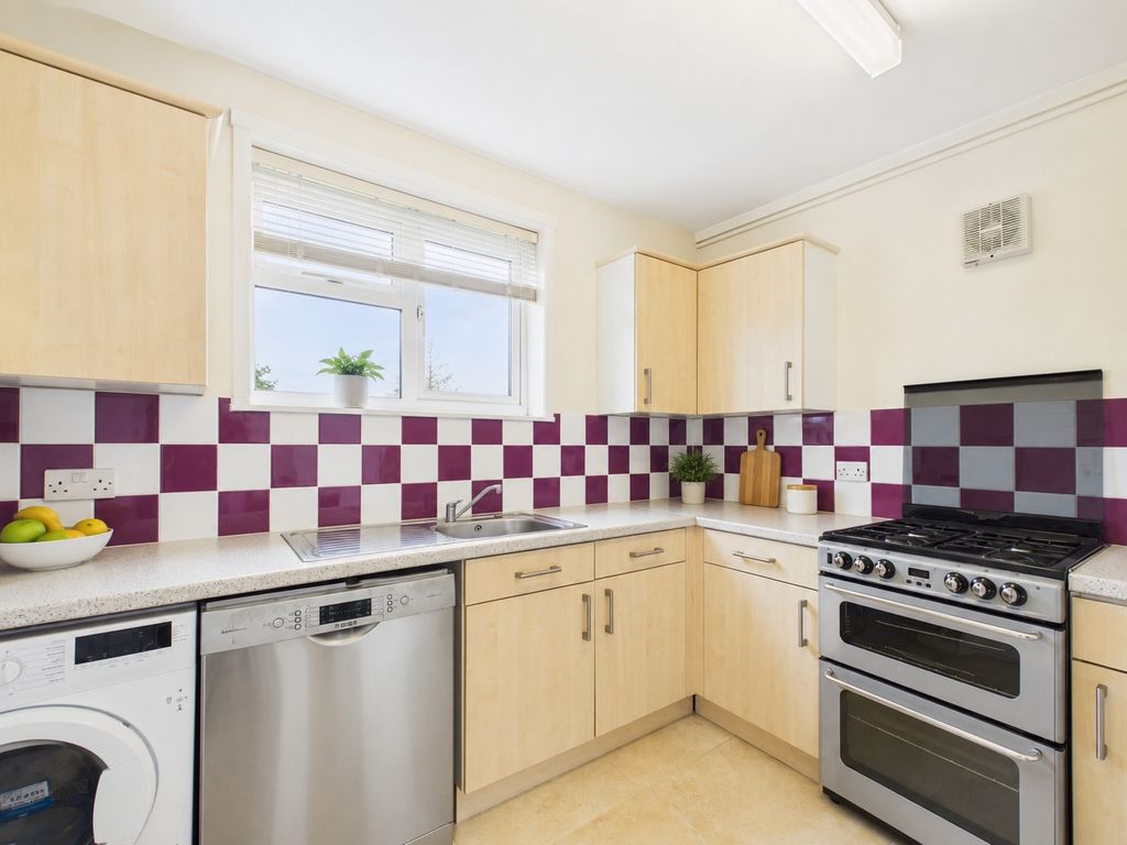 Property photo 3 of 13 Kitchen