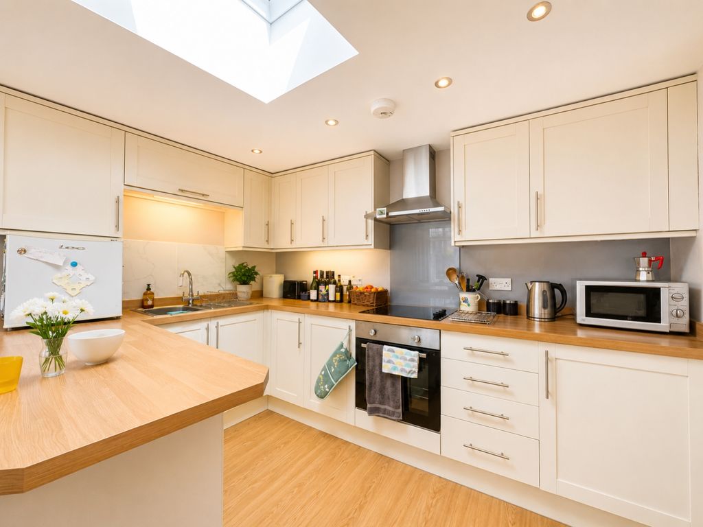 Property photo 3 of 6 TV3