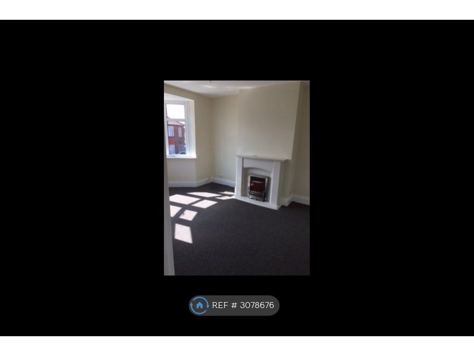 Property photo 1 of 12 Living Room Or 3rd Bedroom