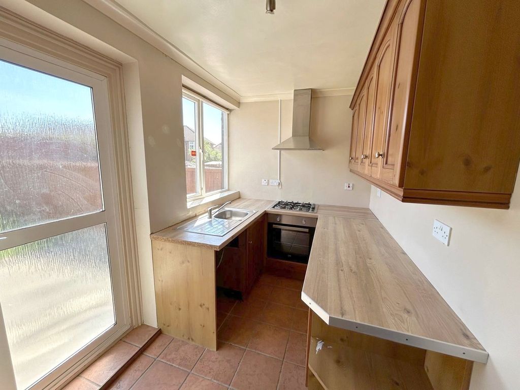 Property photo 2 of 16 Picture No. 24