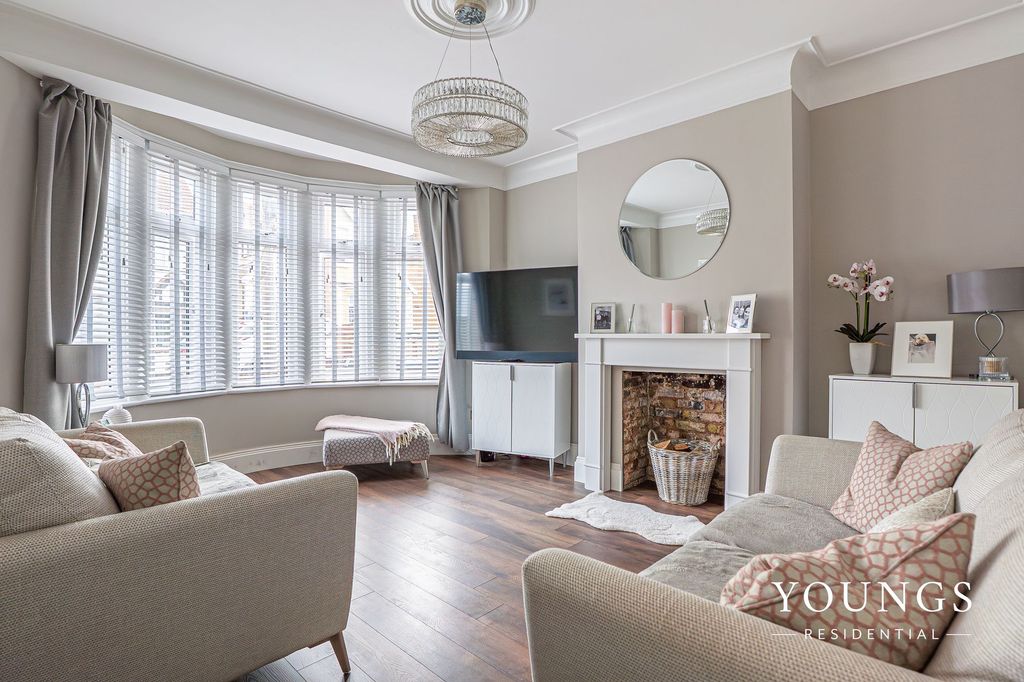 Property photo 2 of 29