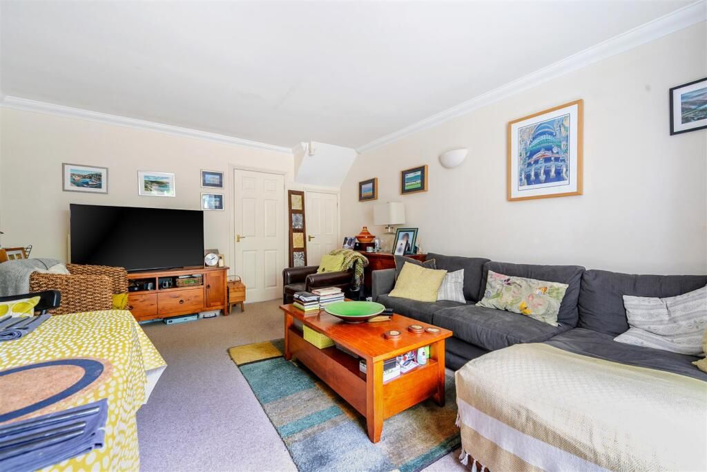 Property photo 3 of 16