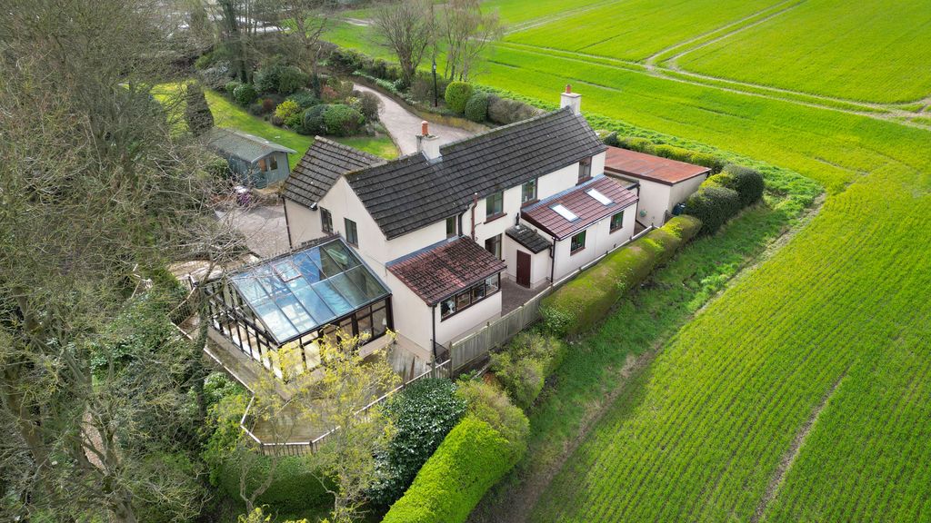 Property photo 2 of 45 Drone