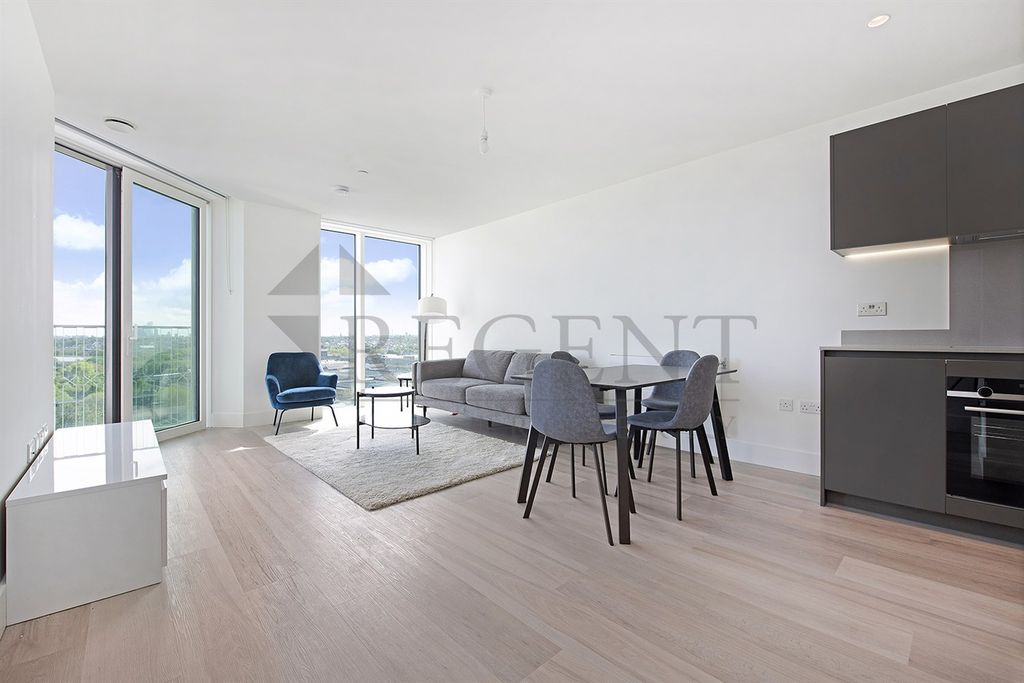Property photo 1 of 13 Open Plan