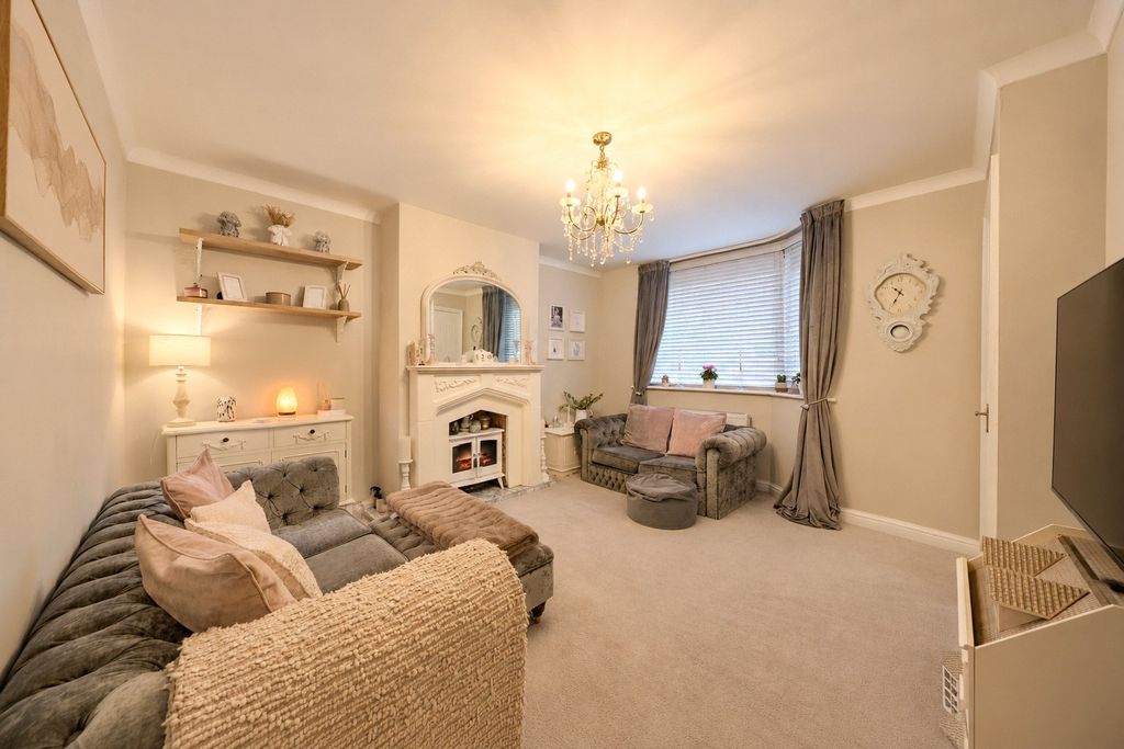 Property photo 2 of 21 Picture No. 26