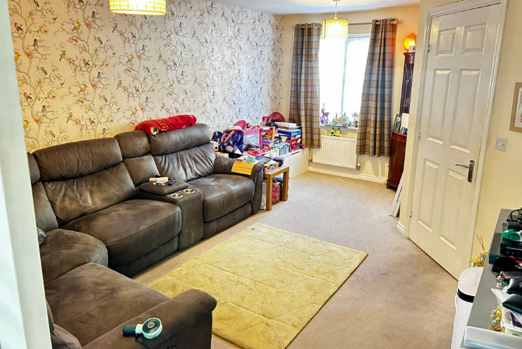 Property photo 2 of 11