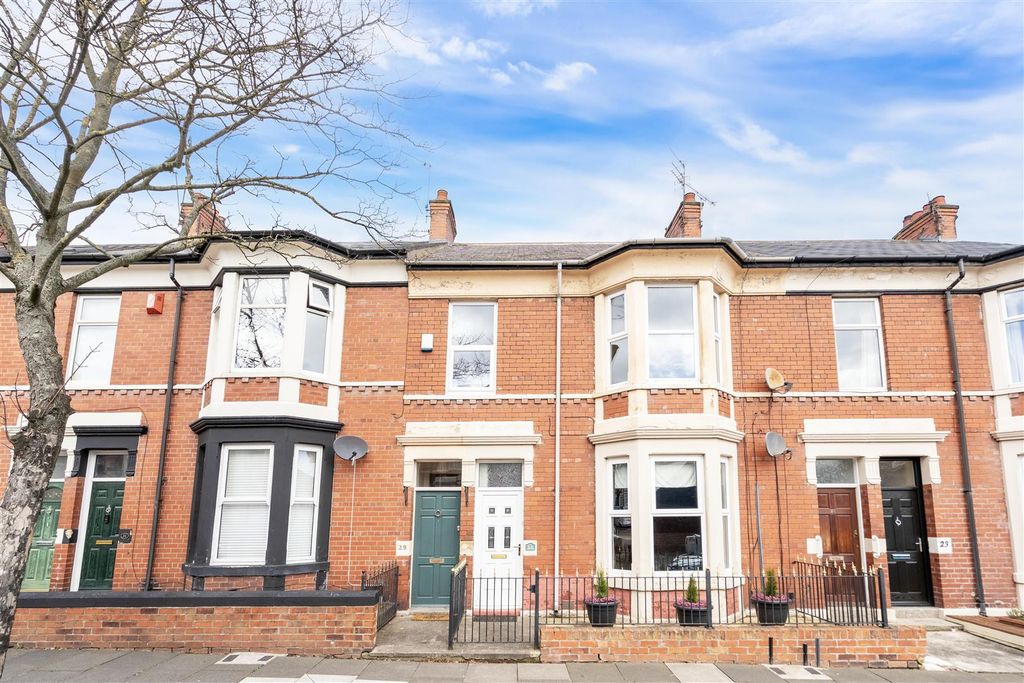 Property photo 1 of 9 External