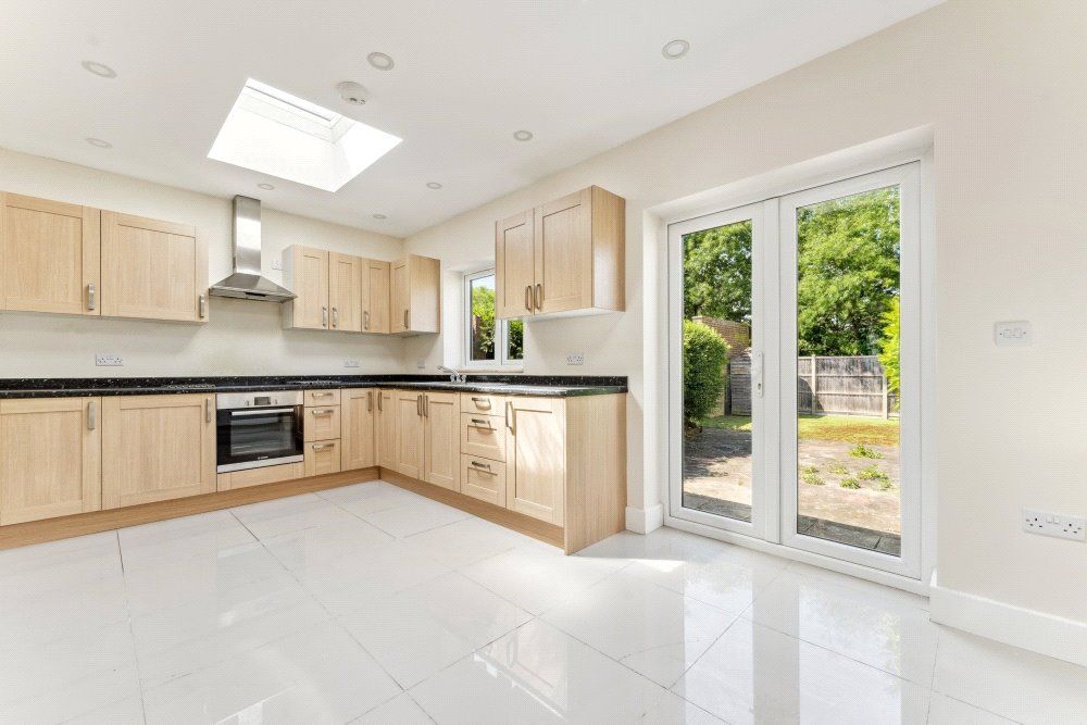 Property photo 3 of 18 Picture No. 06
