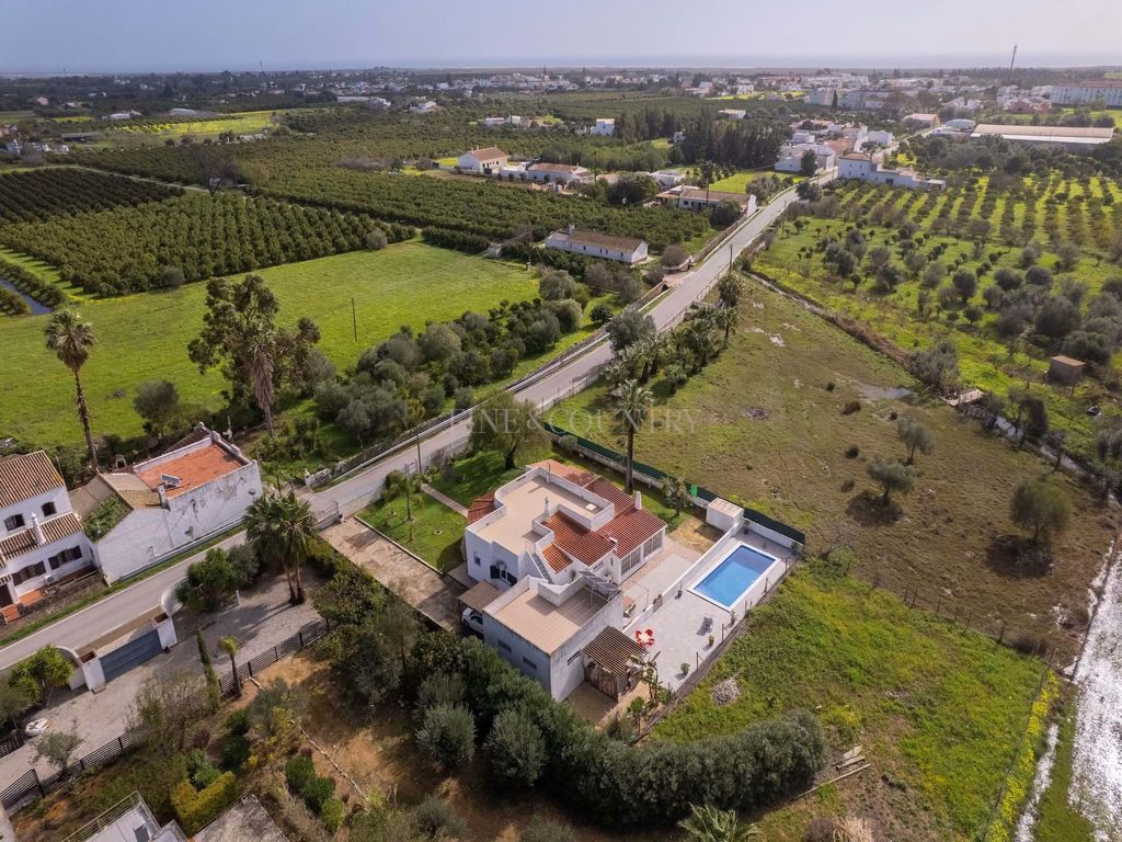 Property photo 2 of 30