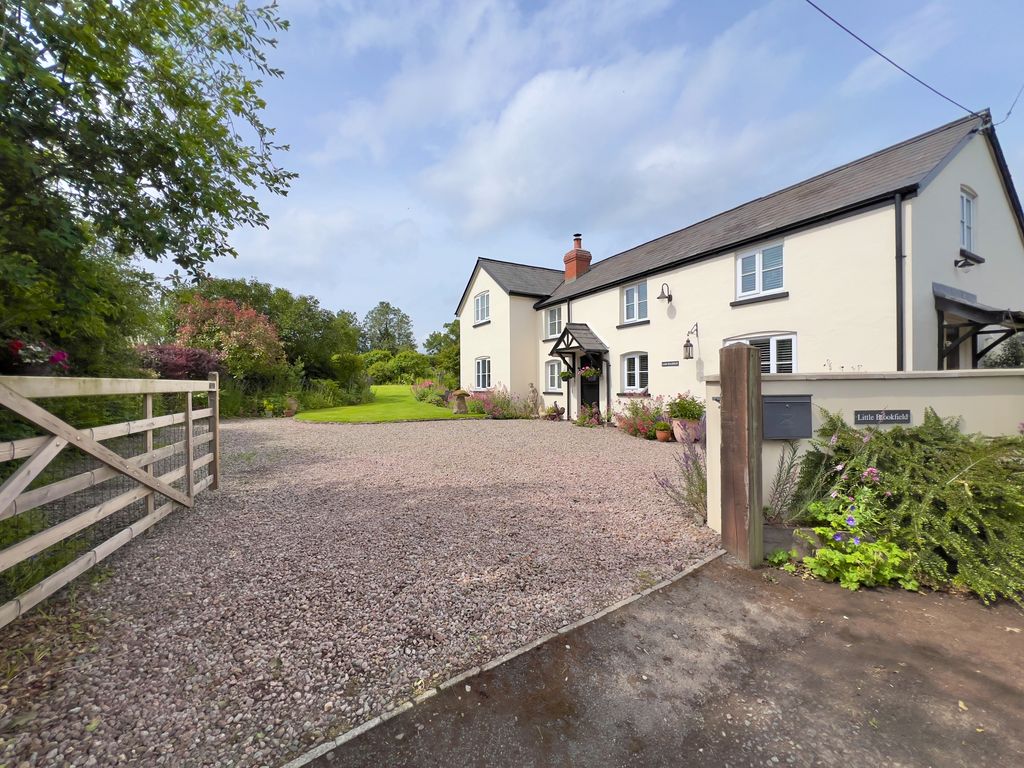 Property photo 1 of 33 Img_7370