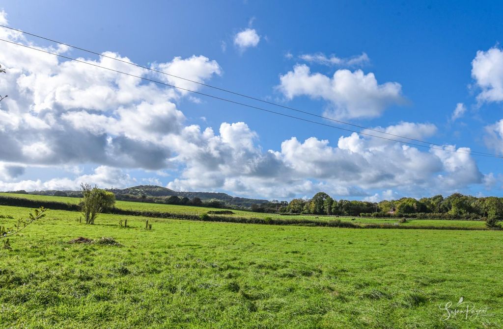 Property photo 3 of 82 Rural Surroundings