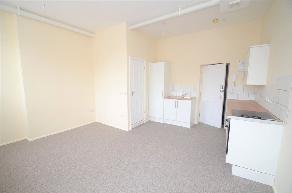 Property photo 3 of 3 Cullompton Seddons