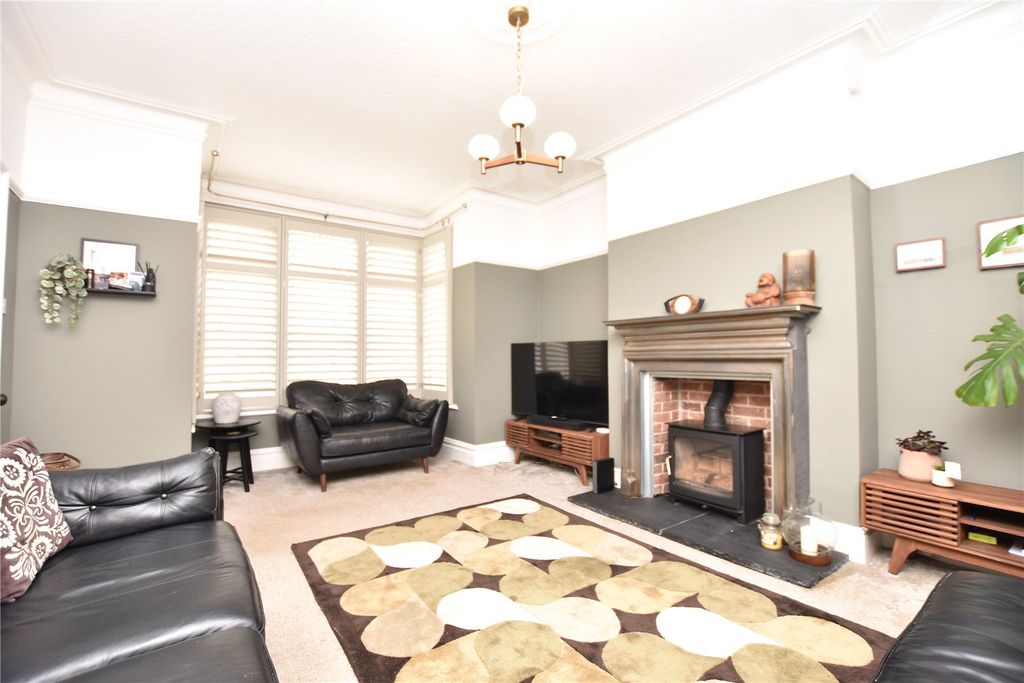 Property photo 2 of 17 Picture No. 08