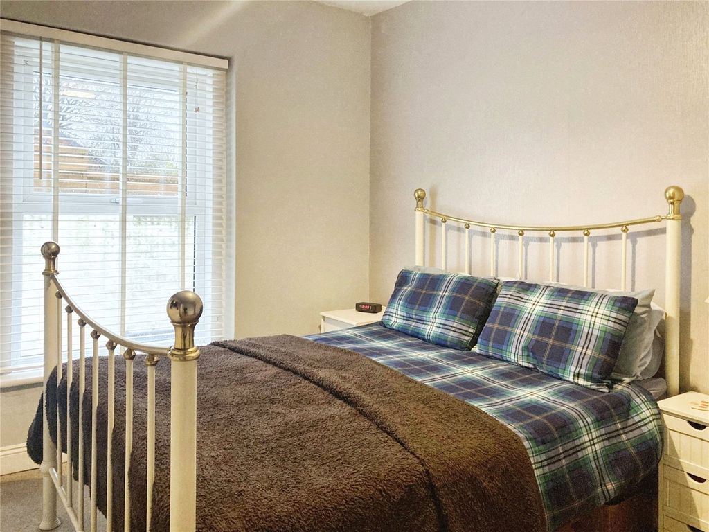 Property photo 3 of 11 Picture No. 02