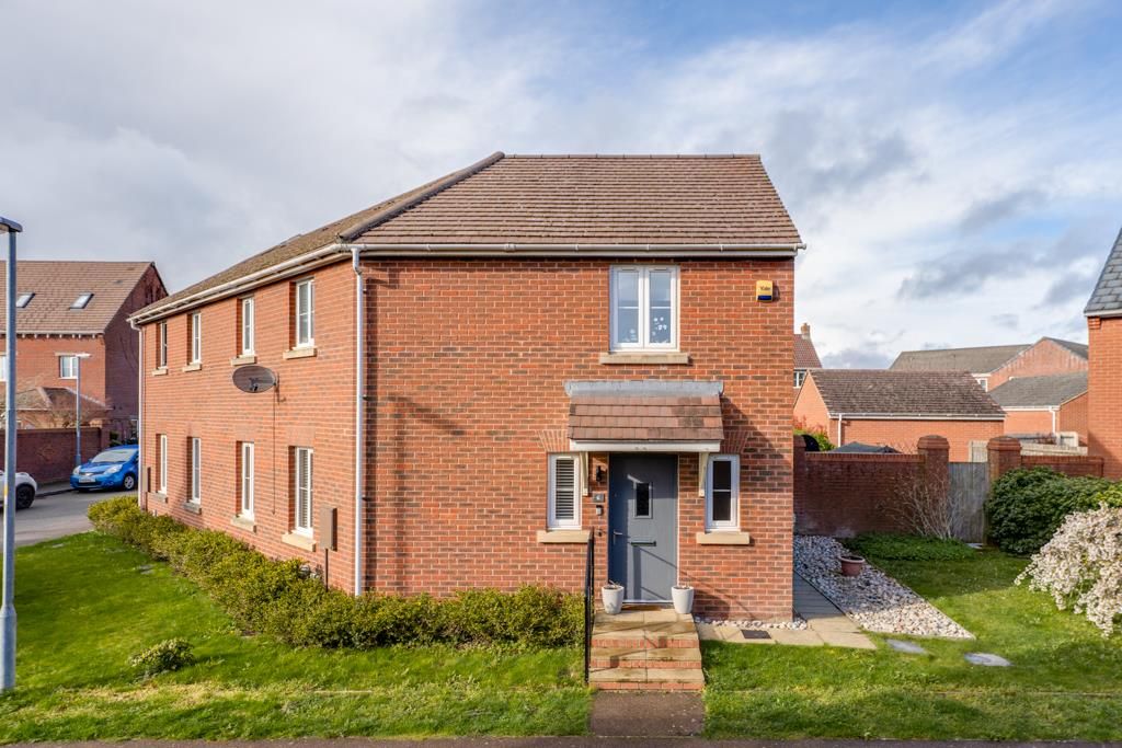 Property photo 1 of 25 6 Oakwood Close, Desborough-1.Jpg