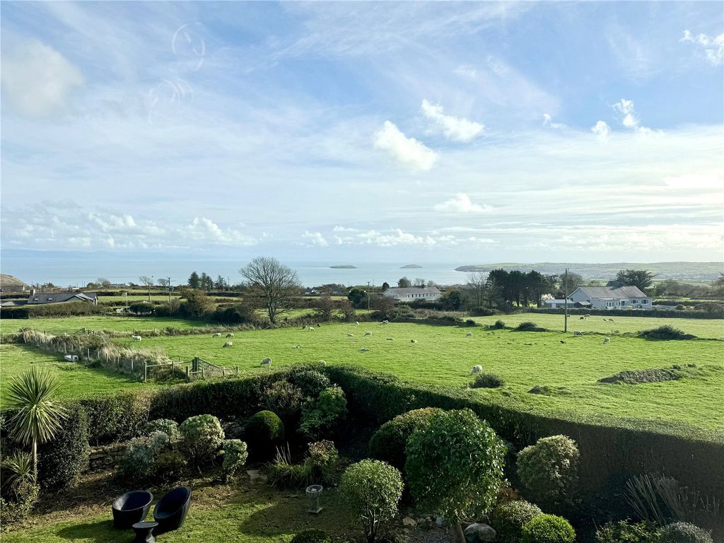 Property photo 2 of 16 Picture No. 05