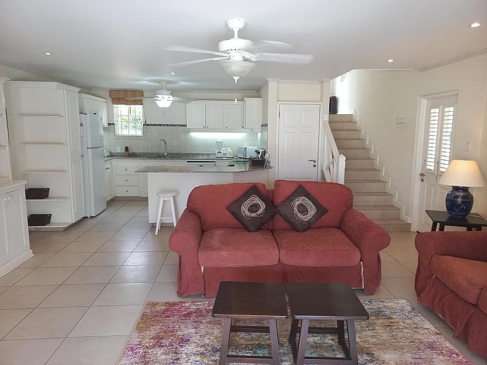 Property photo 2 of 11