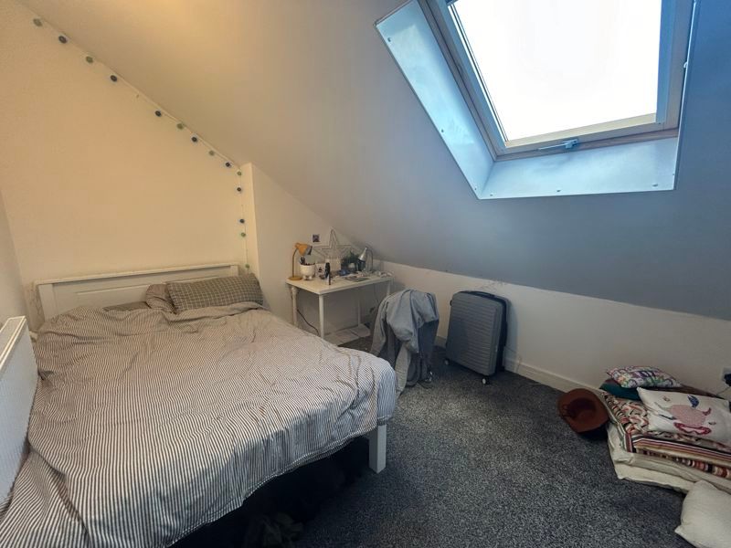 Property photo 1 of 13 Photo 11