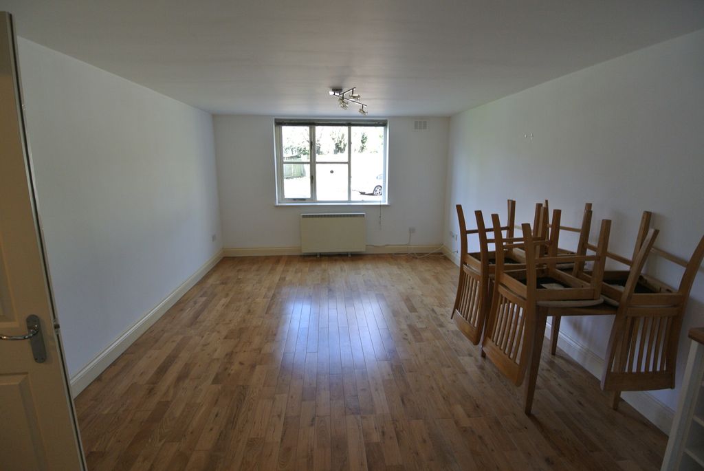 Property photo 3 of 3 Gallery