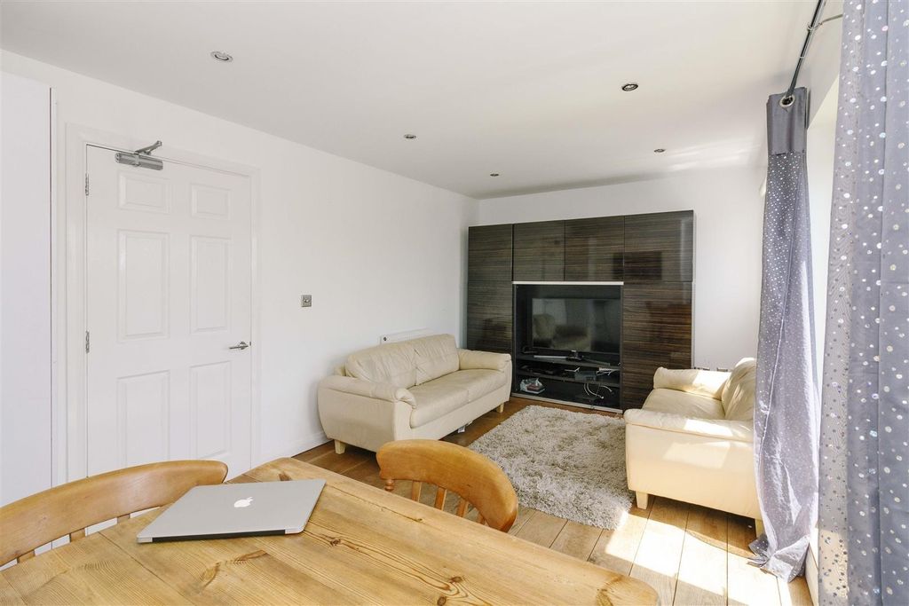Property photo 3 of 11 Cudwcvbplmzgpaxshak-Llbpanu.Jpg
