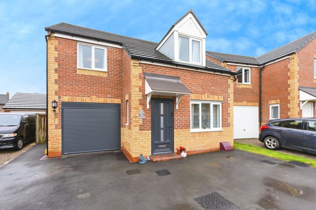 Property photo 1 of 10 External