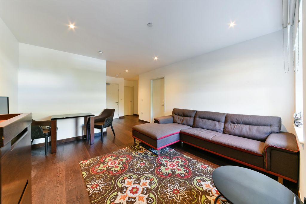 Property photo 2 of 9 Image