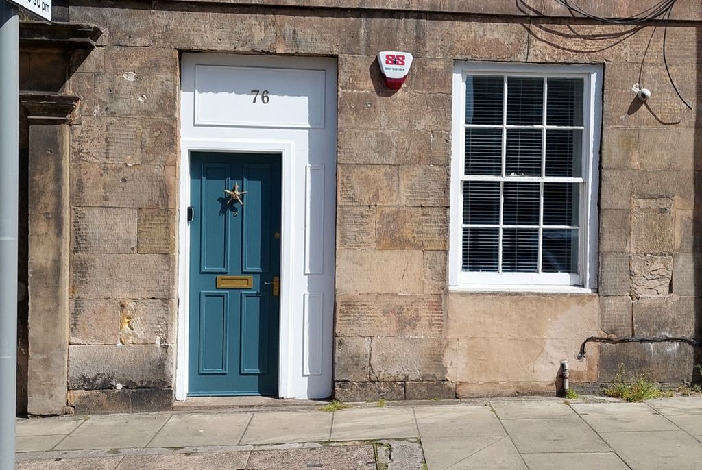 Property photo 1 of 12 4868500