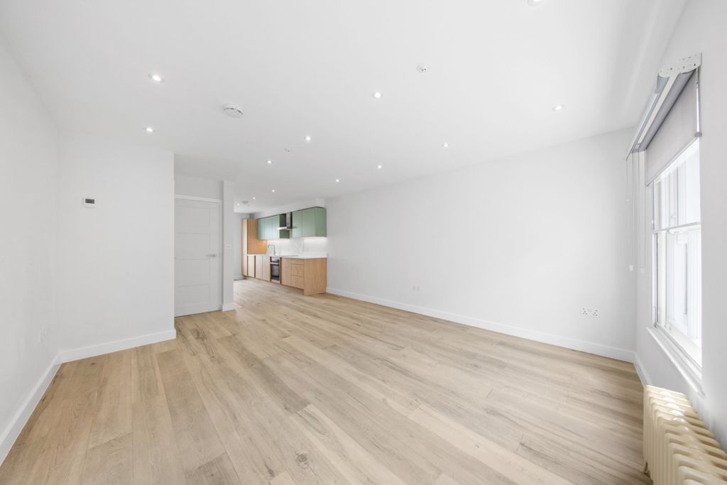 Property photo 1 of 20 979341