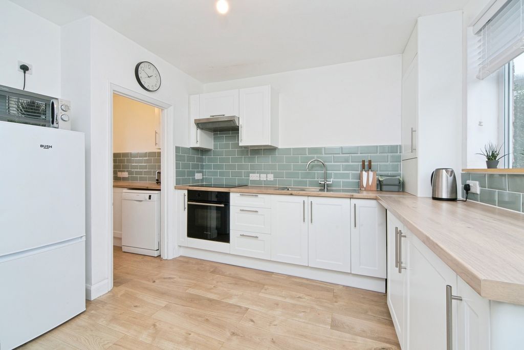 Property photo 3 of 17 Pbox-Img.Jpg