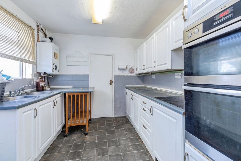 Property photo 3 of 13 Photo