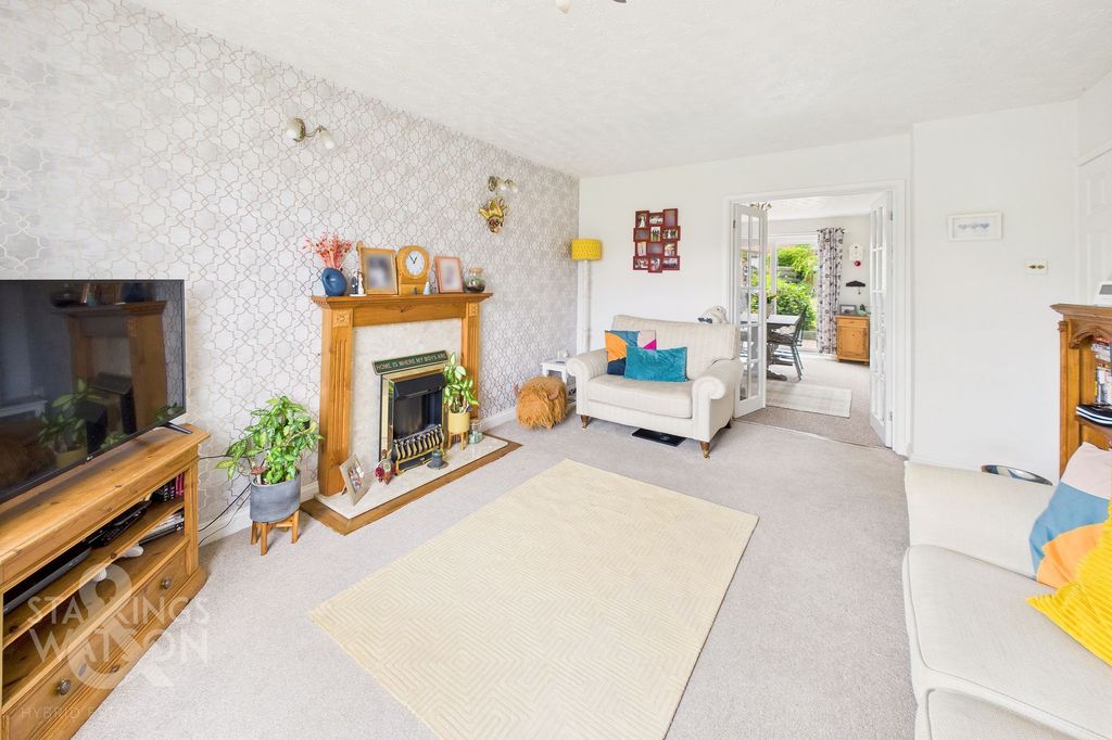 Property photo 3 of 16